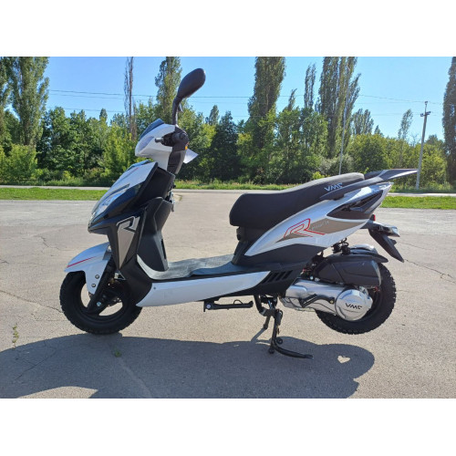 Скутер VENTO CITY белый черный