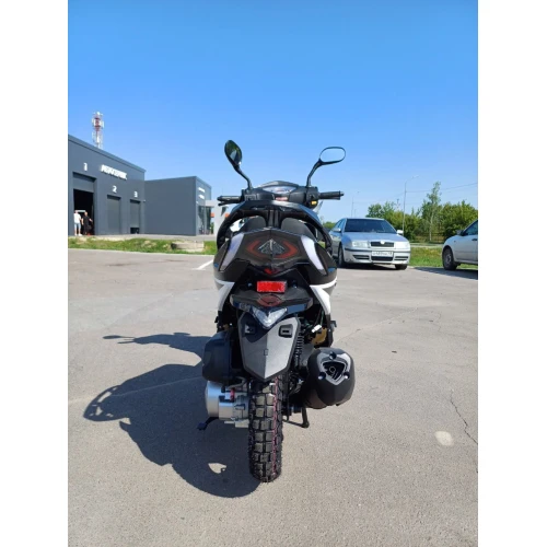 Скутер VENTO CITY  черный/белый