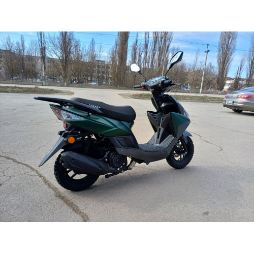 Скутер VENTO CORSA RS матовый серый/матовый зеленый (в компл. сигнализация)