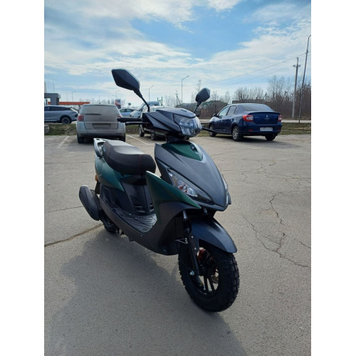 Скутер VENTO CORSA RS матовый серый/матовый зеленый (в компл. сигнализация)