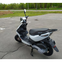 Скутер VENTO CORSA белый (в компл. сигнализация)