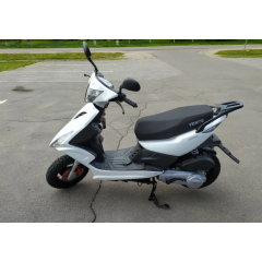 Скутер VENTO CORSA белый (в компл. сигнализация)