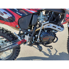 Мотоцикл Кросс Motoland XR300 LITE красный (175FMM) 