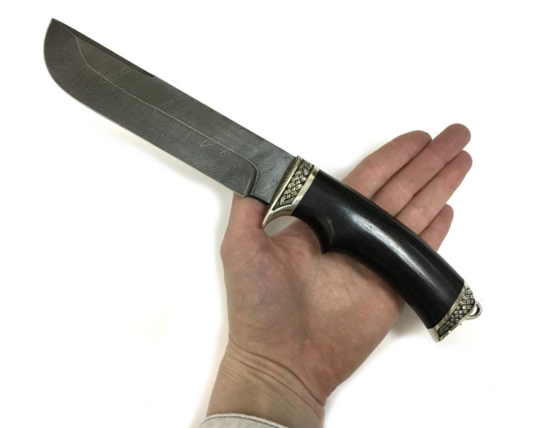 Нож туристический Варяг дамасская сталь, литье, рукоять черное дерево